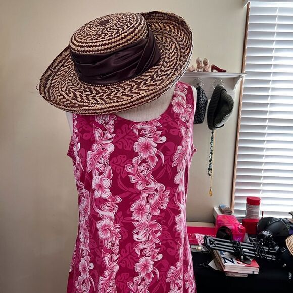 Aloha dress medium    - Picture 9 of 9